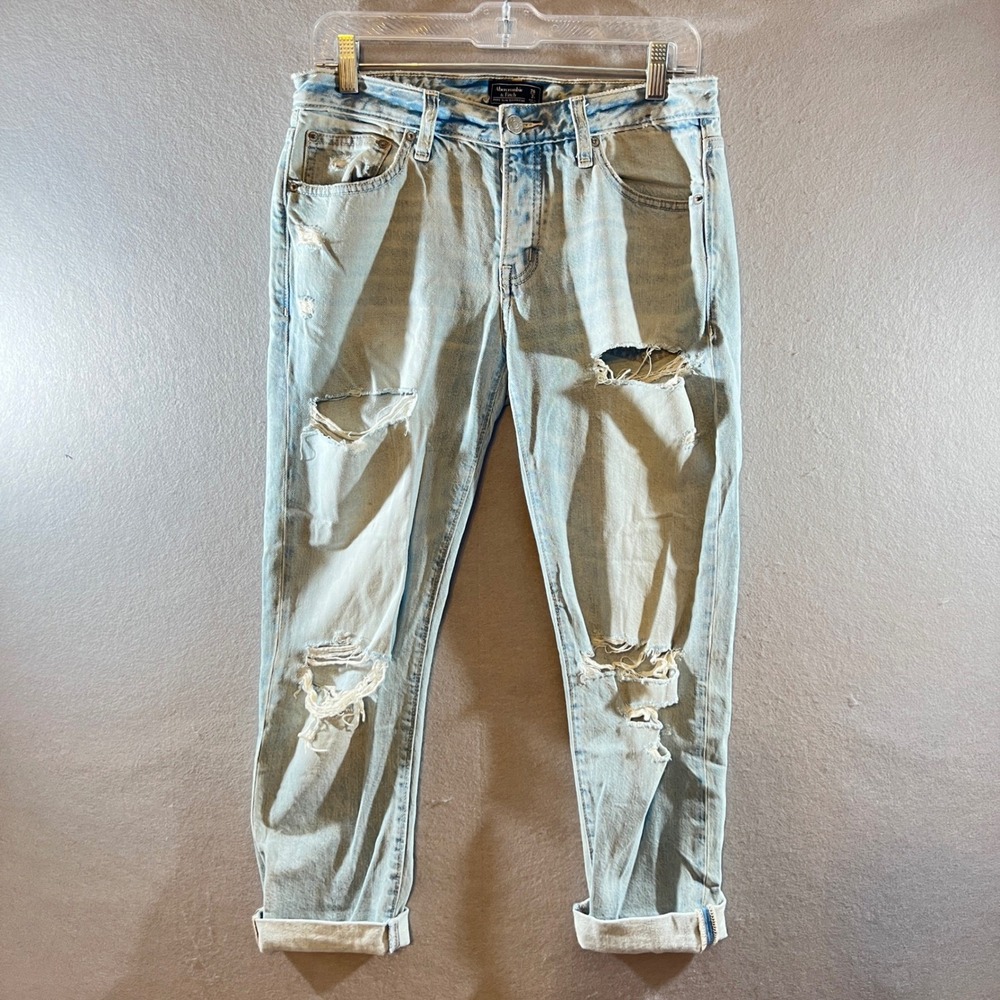716 | Abercrombie & Fitch Ames Slim Boyfriend Distressed Jeans‎ Blue Womens 26